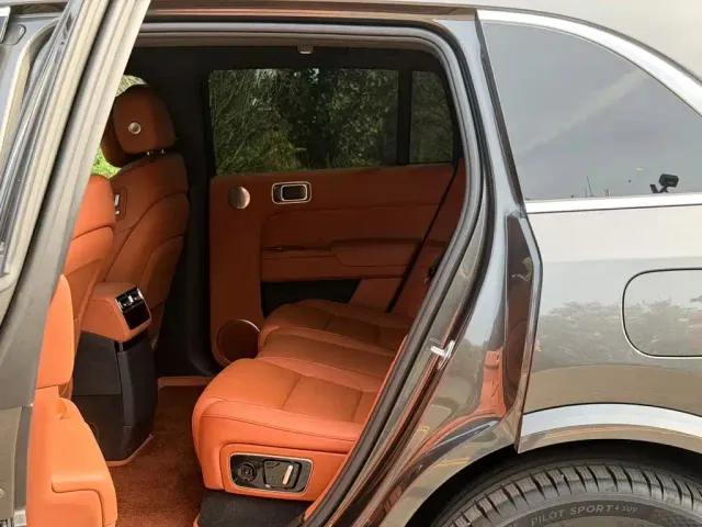 Li Auto L7 — Фото автомобиля 12