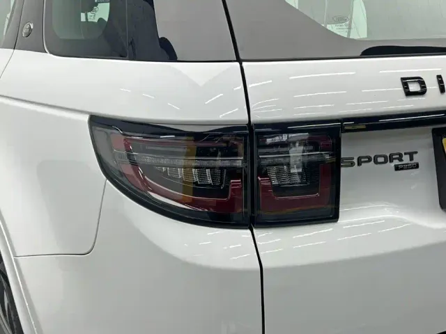 Land Rover Discovery Sport — Фото автомобиля 10
