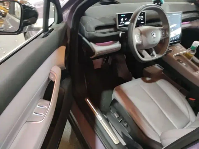 Nio EC6 — Фото автомобиля 15