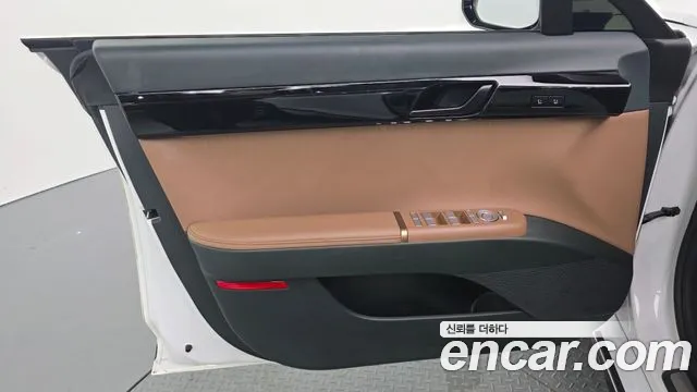 Hyundai Grandeur GN7 — Фото автомобиля 13