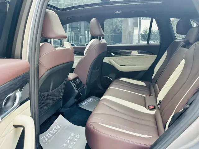 Geely Xingyue L — Фото автомобиля 12