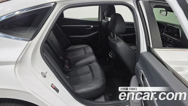 Hyundai Sonata Sonata (DN8) 2.0 LPG(Для проката) — Фото автомобиля 11