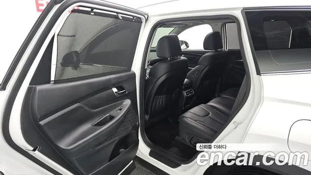 Hyundai Santafe — Фото автомобиля 12