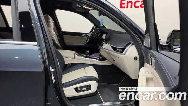 BMW X7 G07 — Фото автомобиля 26