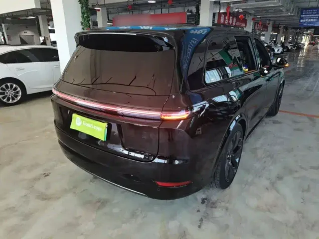 Li Auto L9 — Фото автомобиля 6