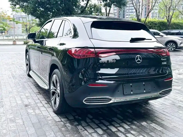 Mercedes-Benz EQE SUV — Фото автомобиля 6