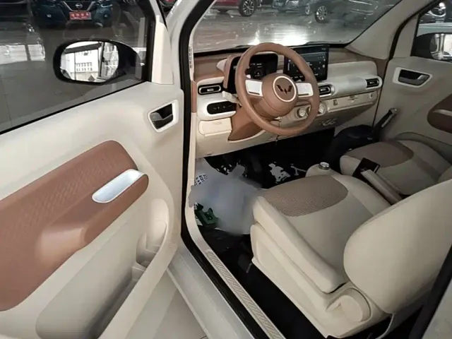 Wuling Hongguang Mini EV — Фото автомобиля 15