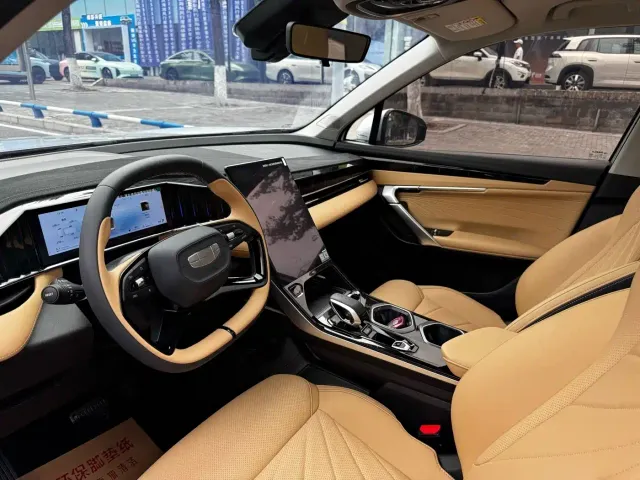Geely Boyue L — Фото автомобиля 7