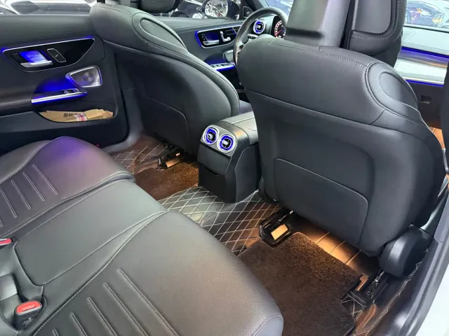 Mercedes-Benz C-Class — Фото автомобиля 15
