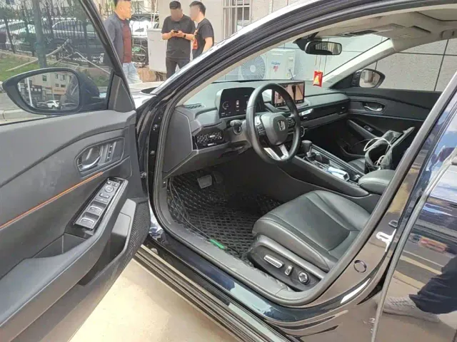 Honda Accord — Фото автомобиля 15