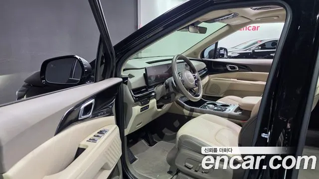Kia Carnival — Фото автомобиля 10