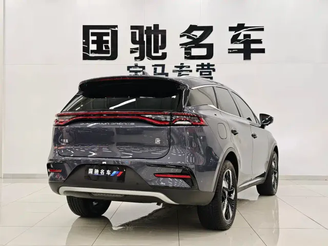 BYD Tang — Фото автомобиля 5
