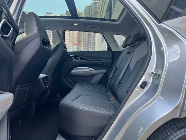 Changan Z6 — Фото автомобиля 14