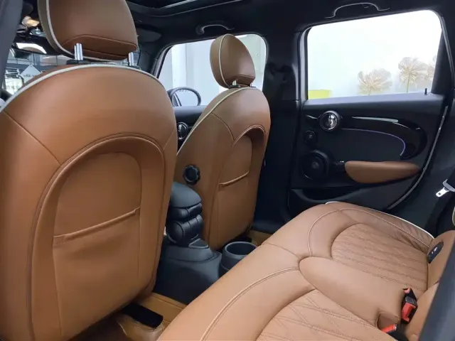 MINI Hatch — Фото автомобиля 7