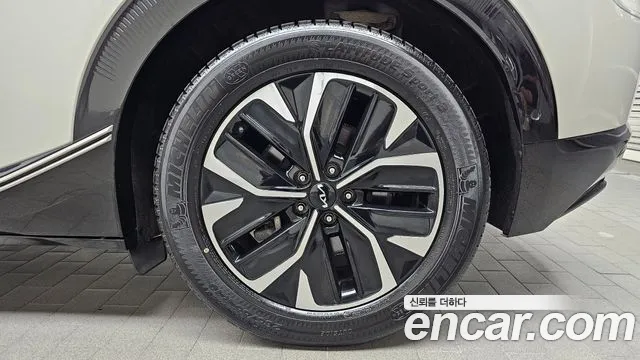 Kia EV6 — Фото автомобиля 20