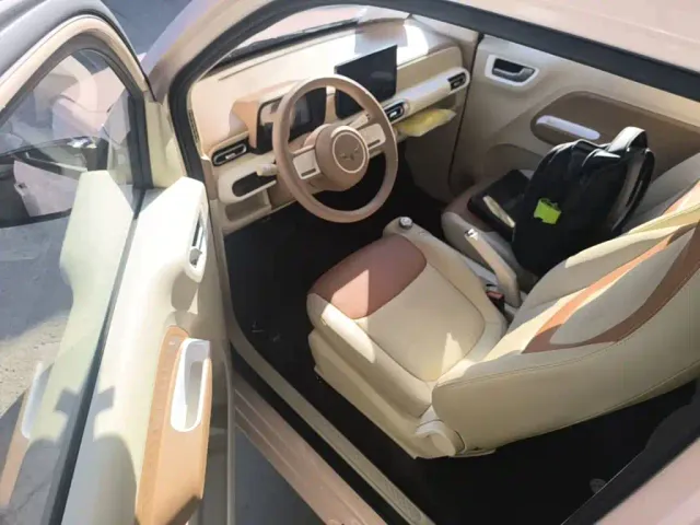Wuling Hongguang Mini EV — Фото автомобиля 14