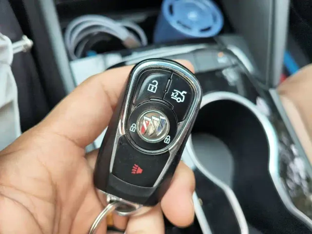 Buick Regal — Фото автомобиля 9