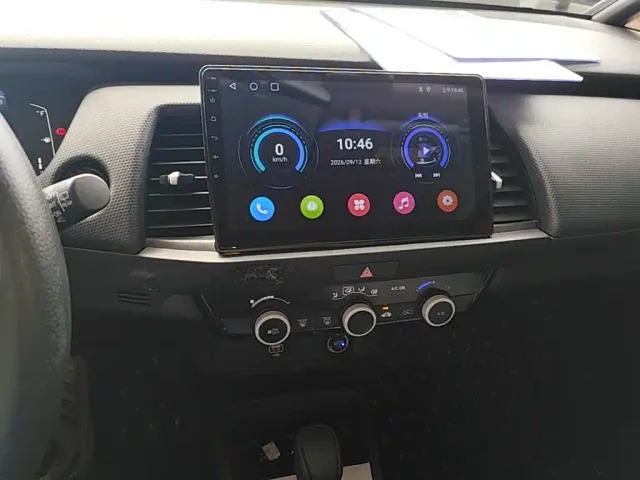 Honda Fit — Фото автомобиля 12