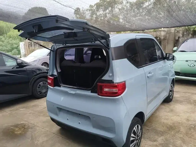 Wuling Hongguang Mini EV — Фото автомобиля 18