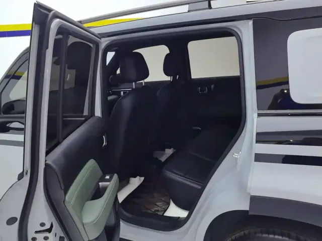 Baojun Yep Plus — Фото автомобиля 11
