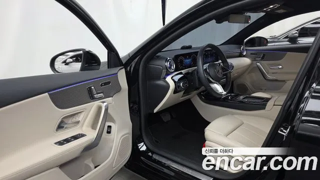 Mercedes-Benz A-Class W177 — Фото автомобиля 15