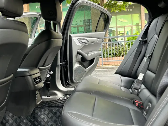 Cadillac CT5 — Фото автомобиля 17