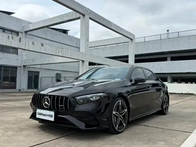 Фотография автомобиля — Mercedes-Benz A-Class AMG