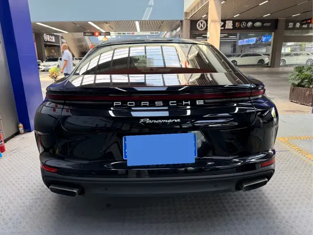 Porsche Panamera — Фото автомобиля 17