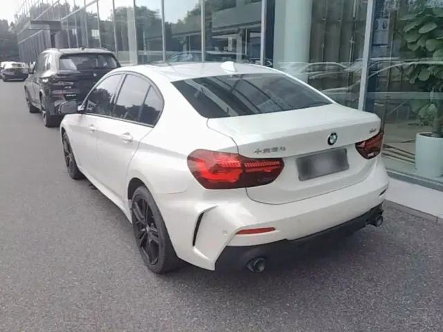 BMW 1 Series — Фото автомобиля 4
