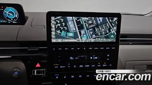 Hyundai Staria — Фото автомобиля 13