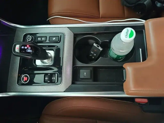 Jaguar XEL — Фото автомобиля 13