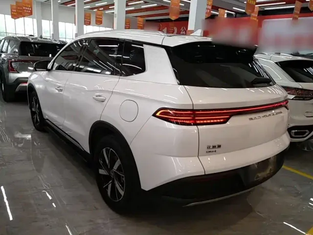 BYD Song Pro — Фото автомобиля 4