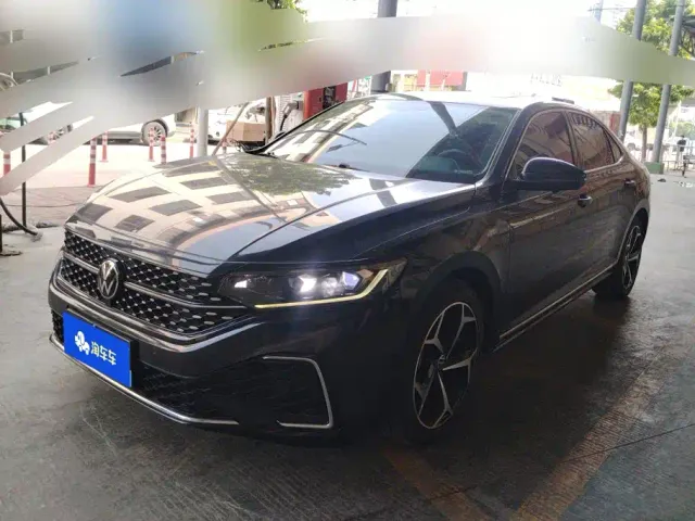 Фотография автомобиля — Volkswagen Passat