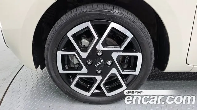 Kia RAY Новый Kia Ray Signature — Фото автомобиля 5