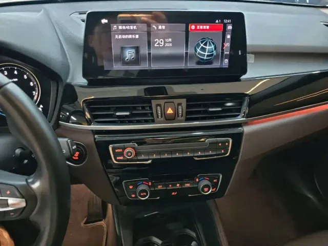 BMW X1 — Фото автомобиля 12