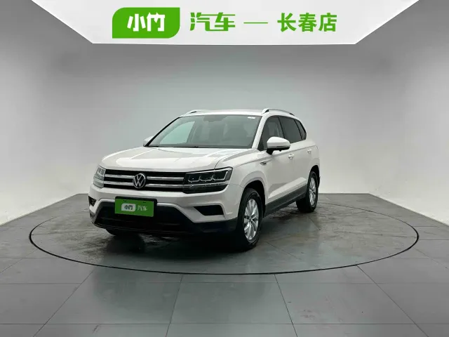 Фотография автомобиля — Volkswagen Tharu