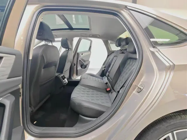 Volkswagen Sagitar — Фото автомобиля 16