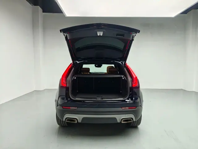 Cadillac XT4 — Фото автомобиля 16
