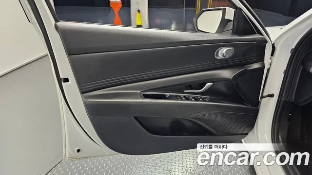 Hyundai Avante CN7 — Фото автомобиля 13