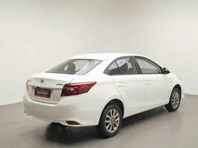 Toyota Vios — Фото автомобиля 2
