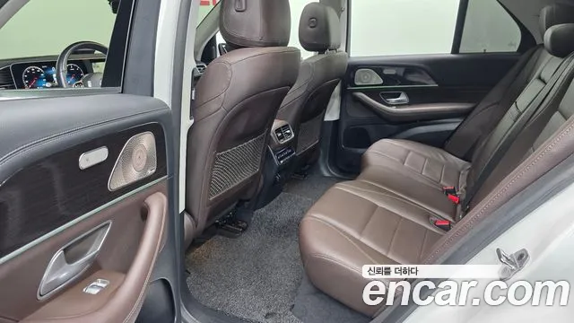 Mercedes-Benz GLE-Class — Фото автомобиля 18