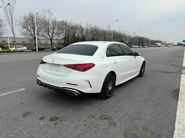 Mercedes-Benz C-Class — Фото автомобиля 19