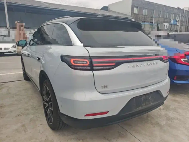 Leapmotor C11 — Фото автомобиля 4