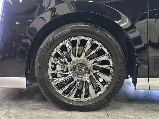 GAC Trumpchi M8 — Фото автомобиля 16