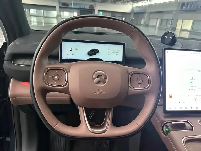 Nio EC6 — Фото автомобиля 6