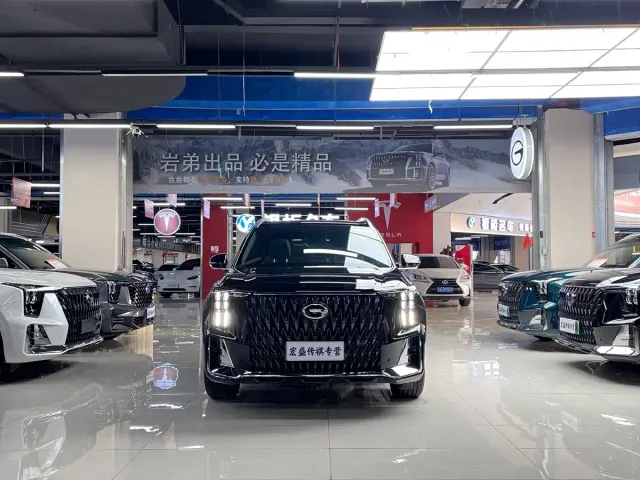 GAC Trumpchi GS8 — Фото автомобиля 4
