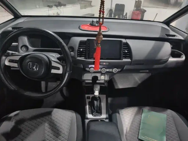 Honda Fit — Фото автомобиля 5