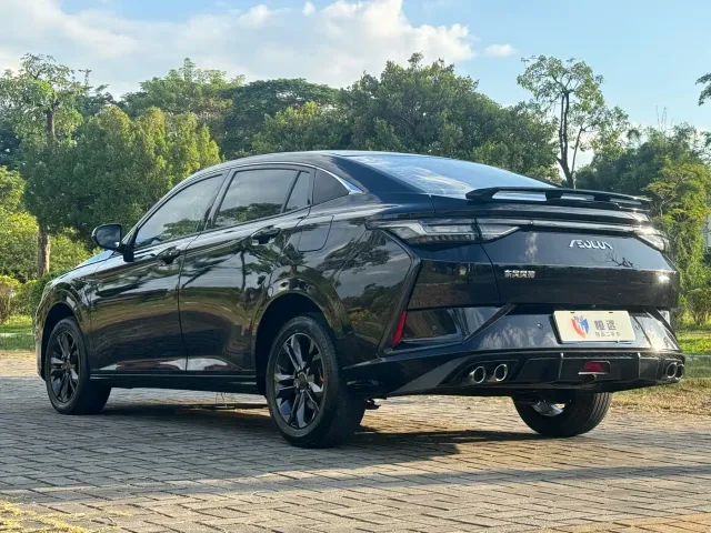 Dongfeng Yixuan — Фото автомобиля 23