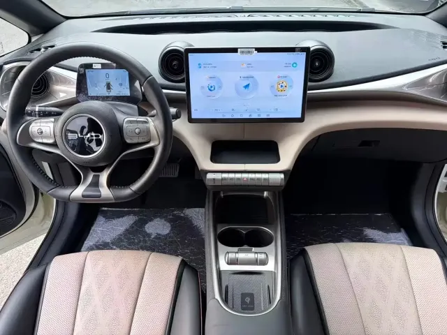BYD Dolphin — Фото автомобиля 13