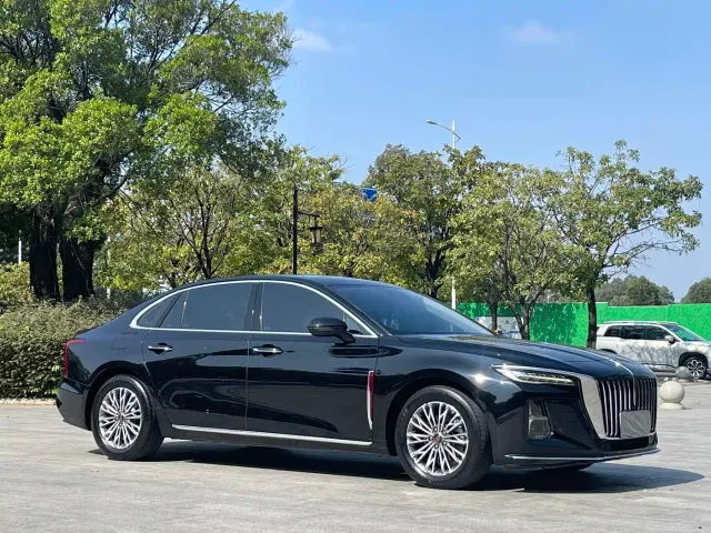 Hongqi H5 — Фото автомобиля 2